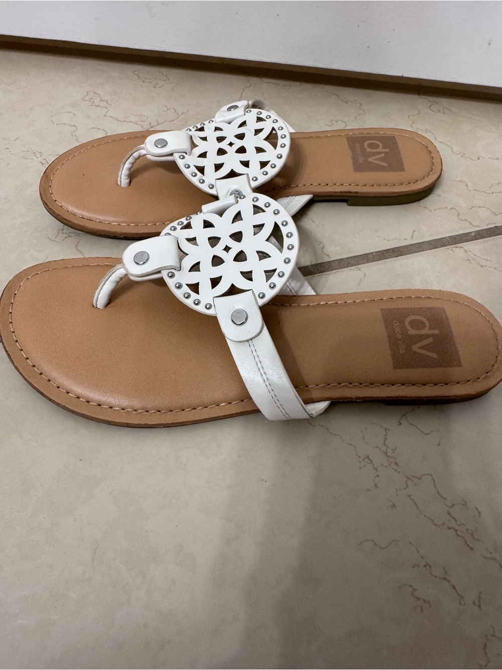 DV by Dolce Vita White Sandals - Women's - Picture 3 of 4